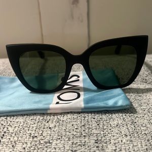TOMS Sydney style gunglasses